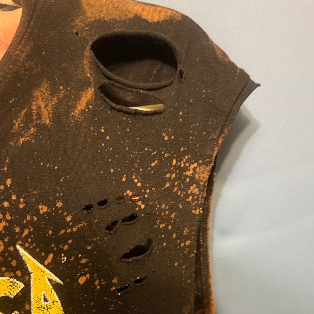 One of a kind repurposed Metallica Distressed Black Sleeveless Top Mens Medium - Picture 3 of 10